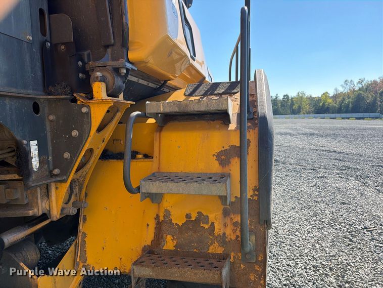 image for item YA4643 Bell B30E articulated haul truck