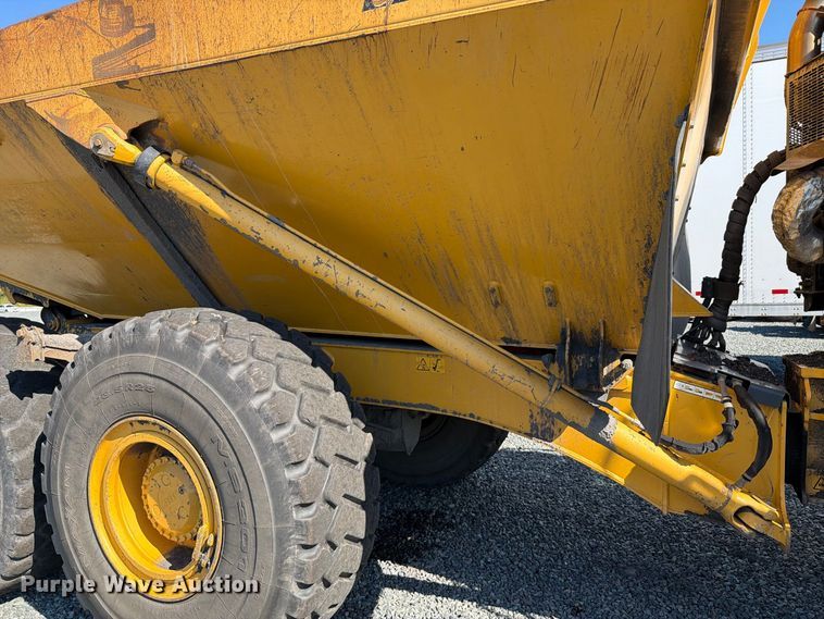image for item YA4643 Bell B30E articulated haul truck