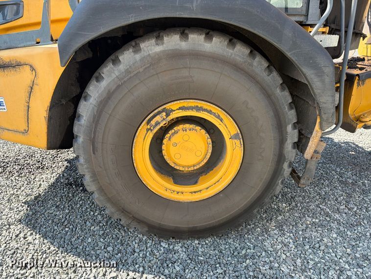 image for item YA4643 Bell B30E articulated haul truck