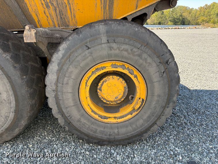 image for item YA4643 Bell B30E articulated haul truck