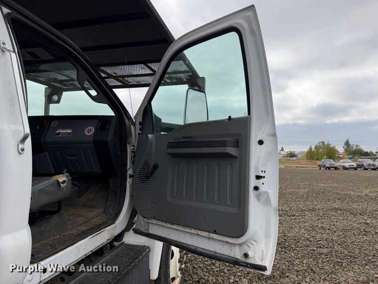 image for item YA4735 2016 Ford F750 Super Duty forestry bucket truck