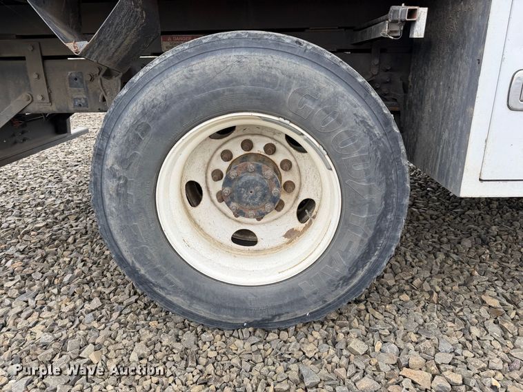 image for item YA4735 2016 Ford F750 Super Duty forestry bucket truck
