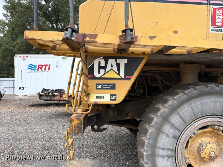 image for item YA4857 2013 Caterpillar 771D haul truck