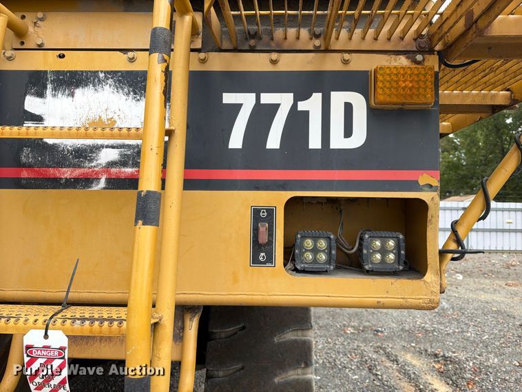 image for item YA4857 2013 Caterpillar 771D haul truck