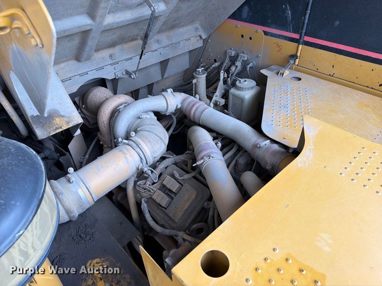 image for item YA4857 2013 Caterpillar 771D haul truck