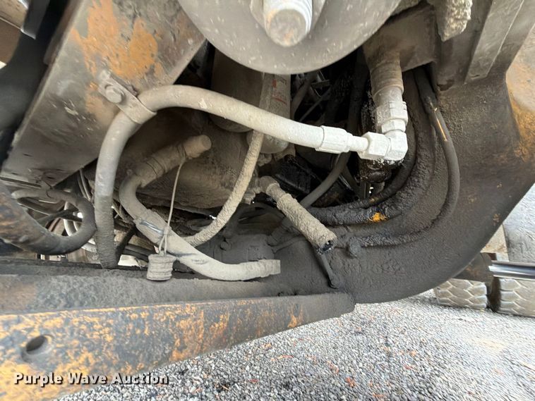 image for item YA4857 2013 Caterpillar 771D haul truck