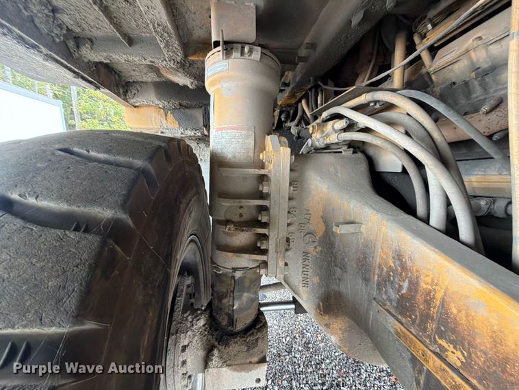 image for item YA4857 2013 Caterpillar 771D haul truck