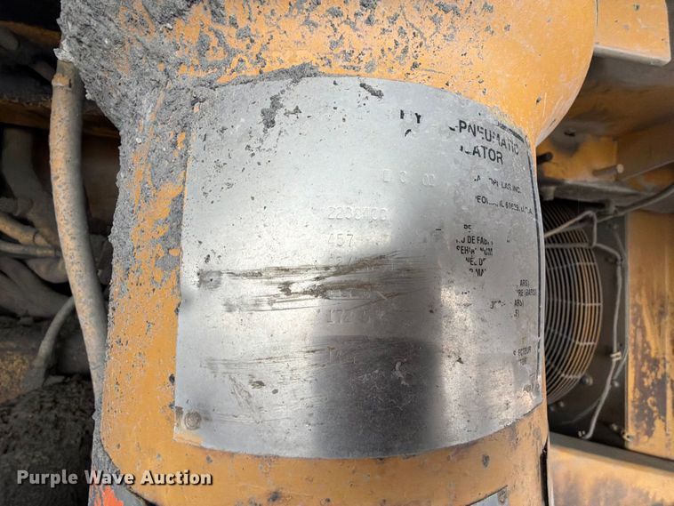 image for item YA4857 2013 Caterpillar 771D haul truck