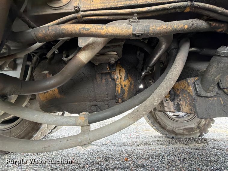 image for item YA4857 2013 Caterpillar 771D haul truck