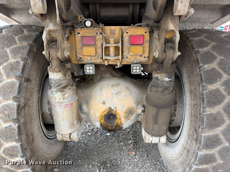 image for item YA4857 2013 Caterpillar 771D haul truck