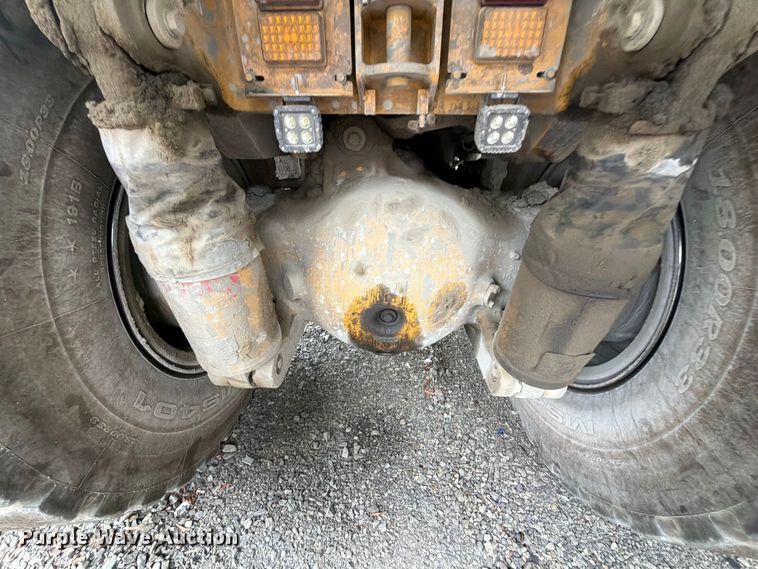 image for item YA4857 2013 Caterpillar 771D haul truck