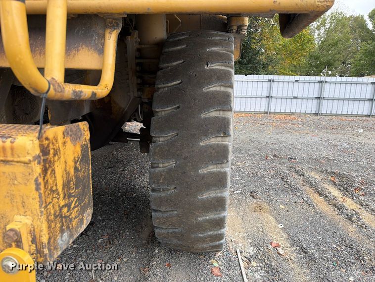 image for item YA4857 2013 Caterpillar 771D haul truck