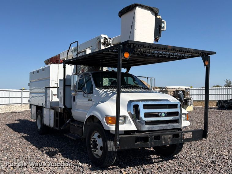 image for item YA4859 2015 Ford F750 Super Duty forestry bucket truck