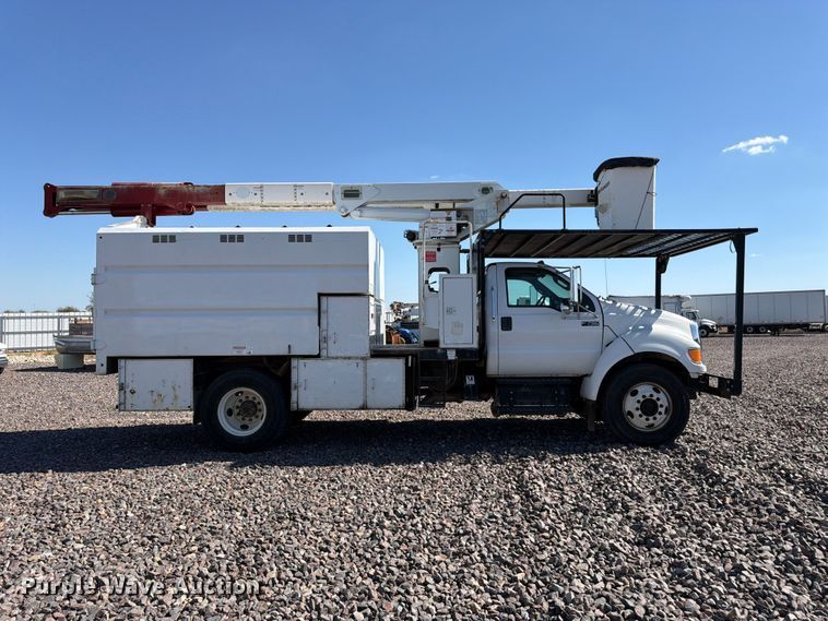 image for item YA4859 2015 Ford F750 Super Duty forestry bucket truck