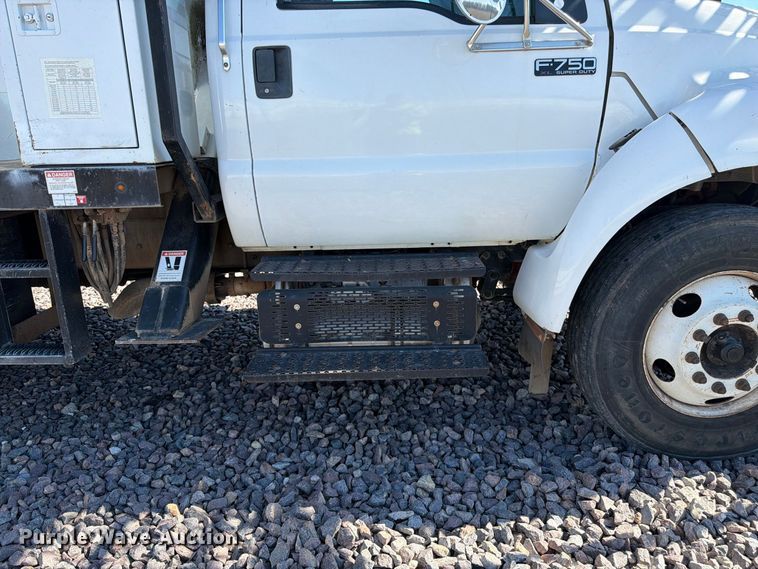 image for item YA4859 2015 Ford F750 Super Duty forestry bucket truck