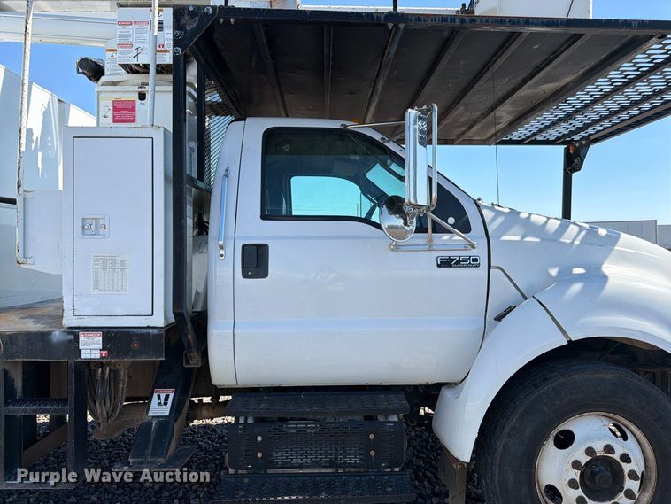 image for item YA4859 2015 Ford F750 Super Duty forestry bucket truck
