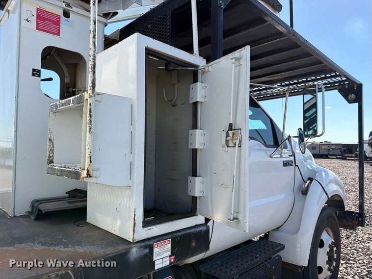 image for item YA4859 2015 Ford F750 Super Duty forestry bucket truck