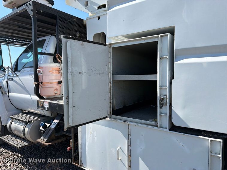 image for item YA4859 2015 Ford F750 Super Duty forestry bucket truck