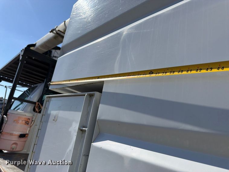 image for item YA4859 2015 Ford F750 Super Duty forestry bucket truck