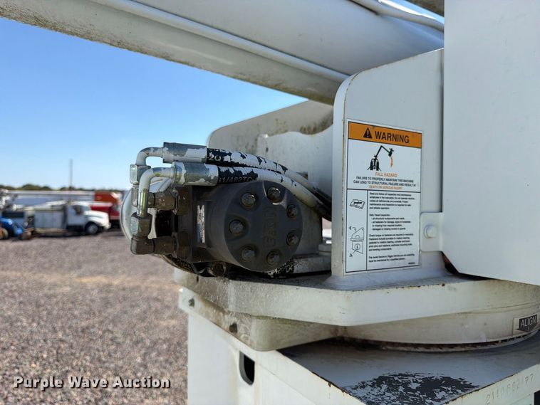 image for item YA4859 2015 Ford F750 Super Duty forestry bucket truck