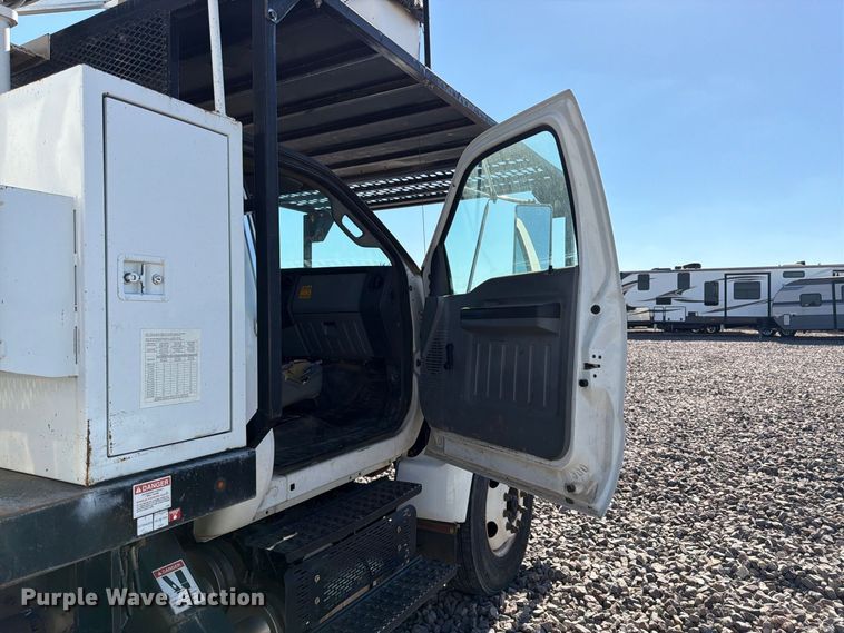 image for item YA4859 2015 Ford F750 Super Duty forestry bucket truck