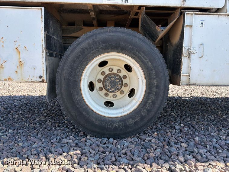 image for item YA4859 2015 Ford F750 Super Duty forestry bucket truck