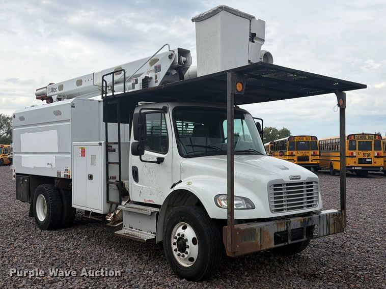 image for item YA4904 2015 Freightliner Business Class M2 forestry bucket truck
