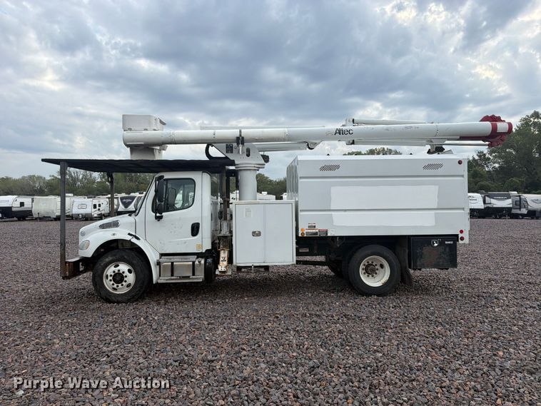 image for item YA4904 2015 Freightliner Business Class M2 forestry bucket truck