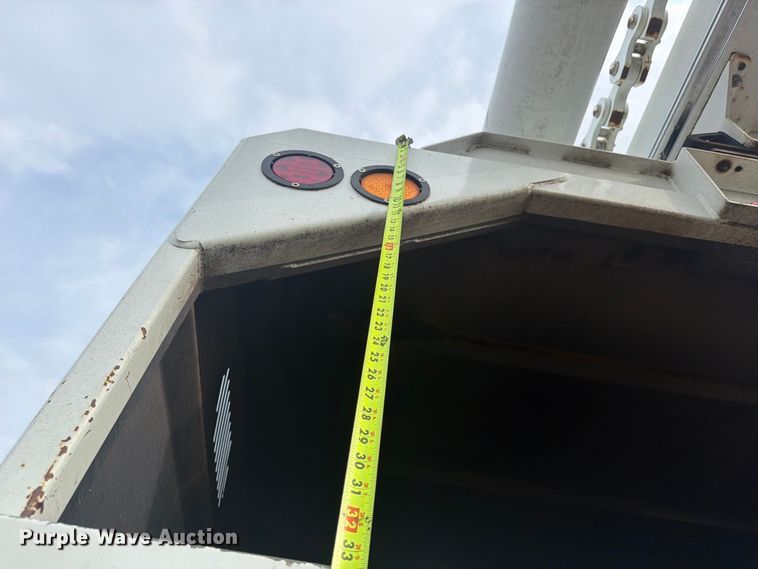 image for item YA4904 2015 Freightliner Business Class M2 forestry bucket truck