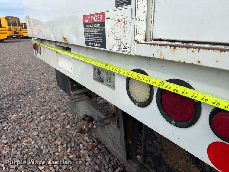 image for item YA4904 2015 Freightliner Business Class M2 forestry bucket truck