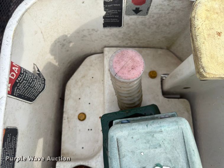 image for item YA4904 2015 Freightliner Business Class M2 forestry bucket truck