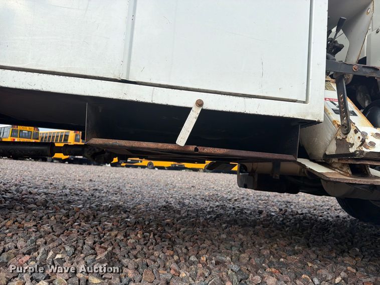 image for item YA4904 2015 Freightliner Business Class M2 forestry bucket truck