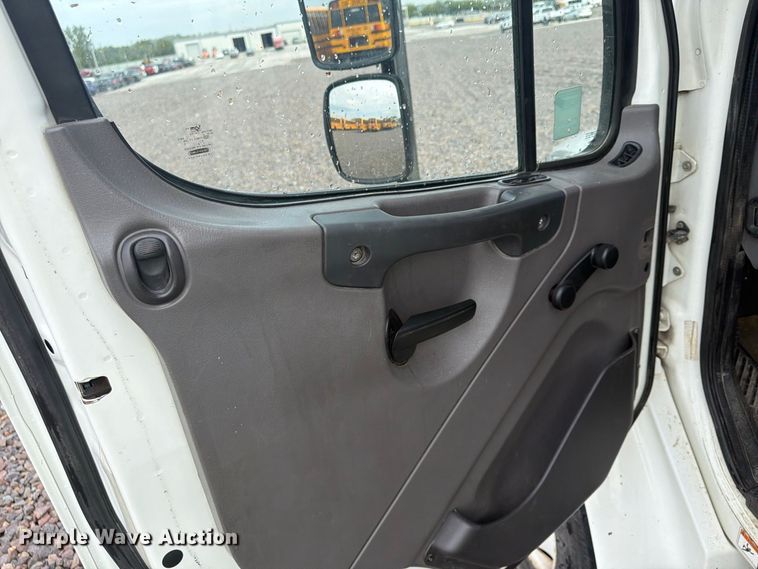 image for item YA4904 2015 Freightliner Business Class M2 forestry bucket truck