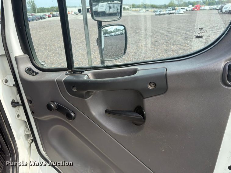 image for item YA4904 2015 Freightliner Business Class M2 forestry bucket truck