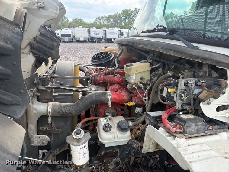 image for item YA4904 2015 Freightliner Business Class M2 forestry bucket truck