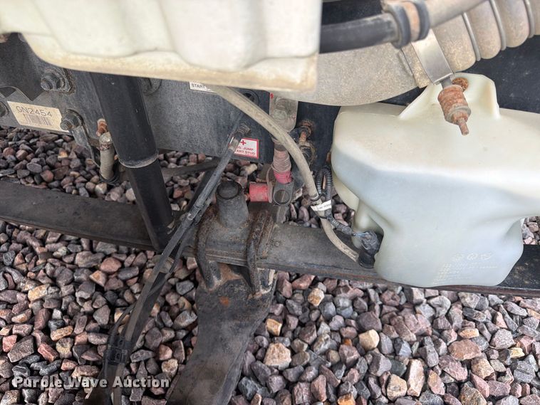 image for item YA4904 2015 Freightliner Business Class M2 forestry bucket truck