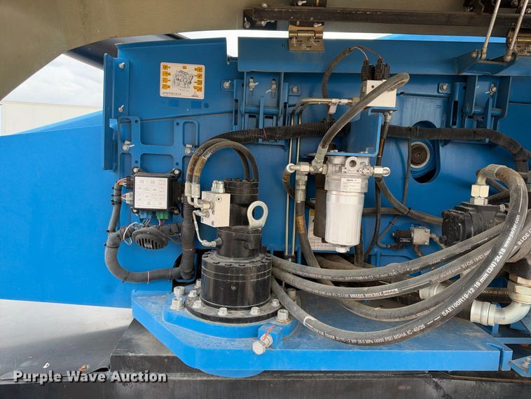 image for item YA5082 Genie S-85XC boom lift