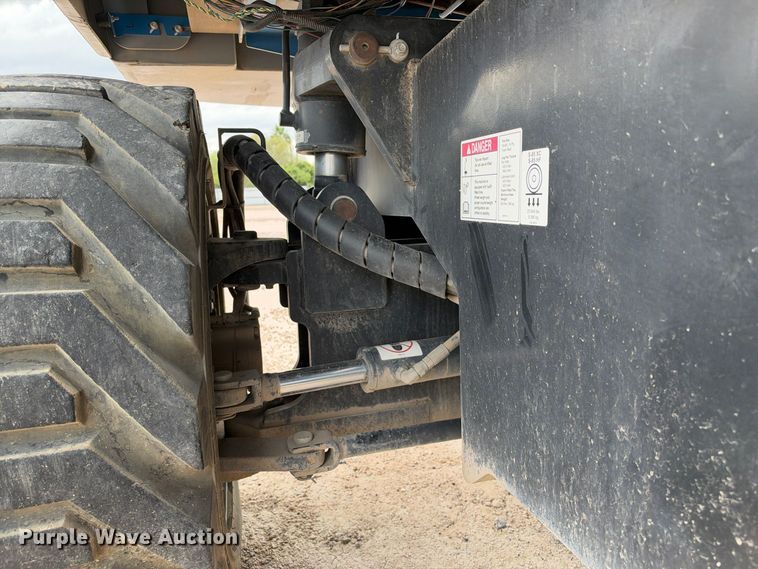 image for item YA5082 Genie S-85XC boom lift