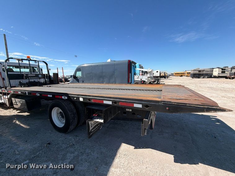 image for item YA5132 2019 Freightliner Business Class M2 rollback truck
