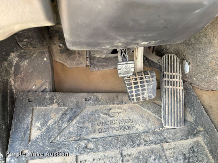 image for item YA5132 2019 Freightliner Business Class M2 rollback truck
