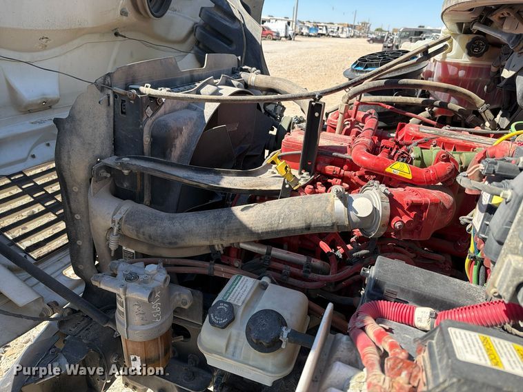 image for item YA5132 2019 Freightliner Business Class M2 rollback truck