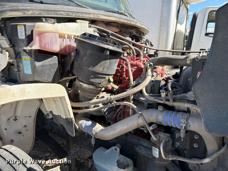 image for item YA5132 2019 Freightliner Business Class M2 rollback truck