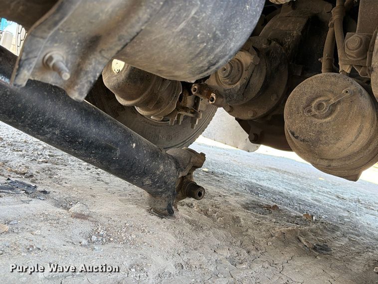 image for item YA5132 2019 Freightliner Business Class M2 rollback truck