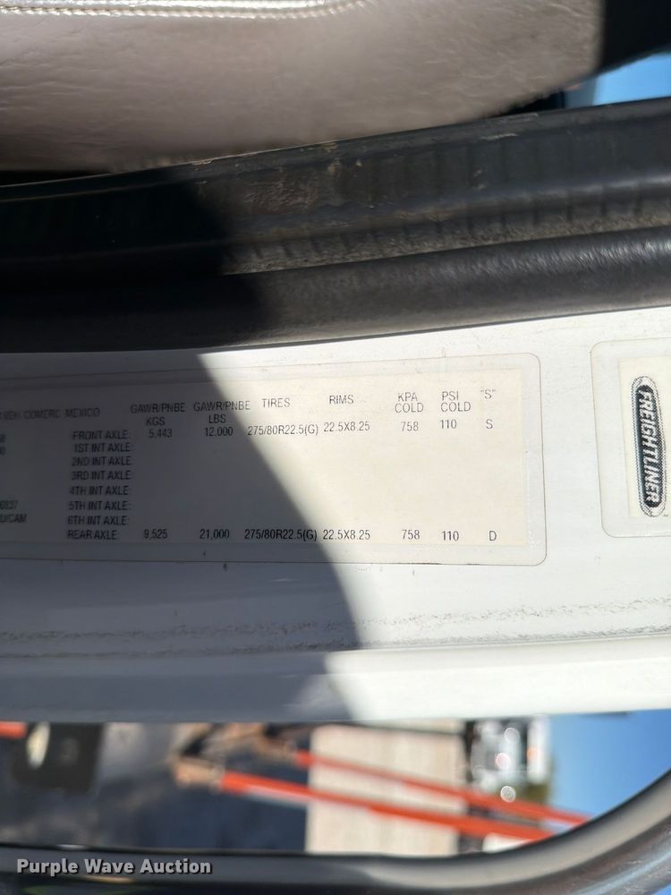 image for item YA5132 2019 Freightliner Business Class M2 rollback truck