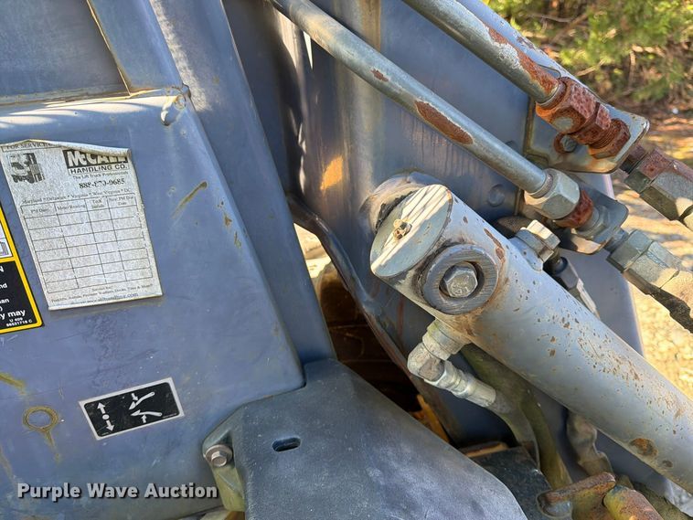 image for item YA5139 2000 New Holland LS180 skid steer loader