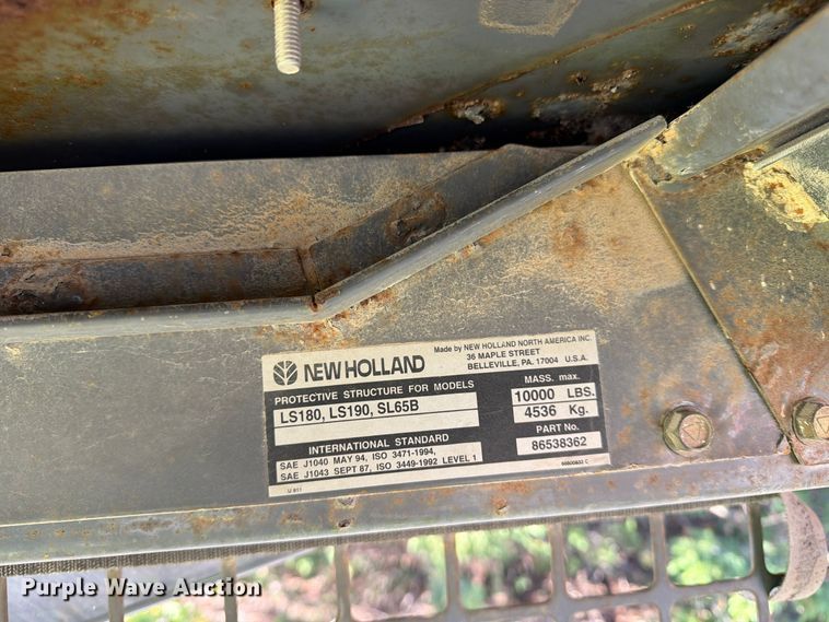 image for item YA5139 2000 New Holland LS180 skid steer loader