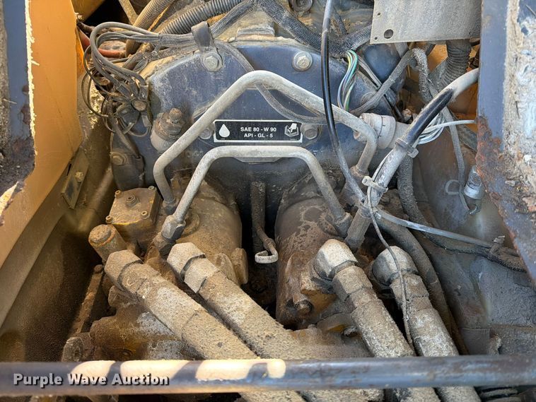 image for item YA5139 2000 New Holland LS180 skid steer loader