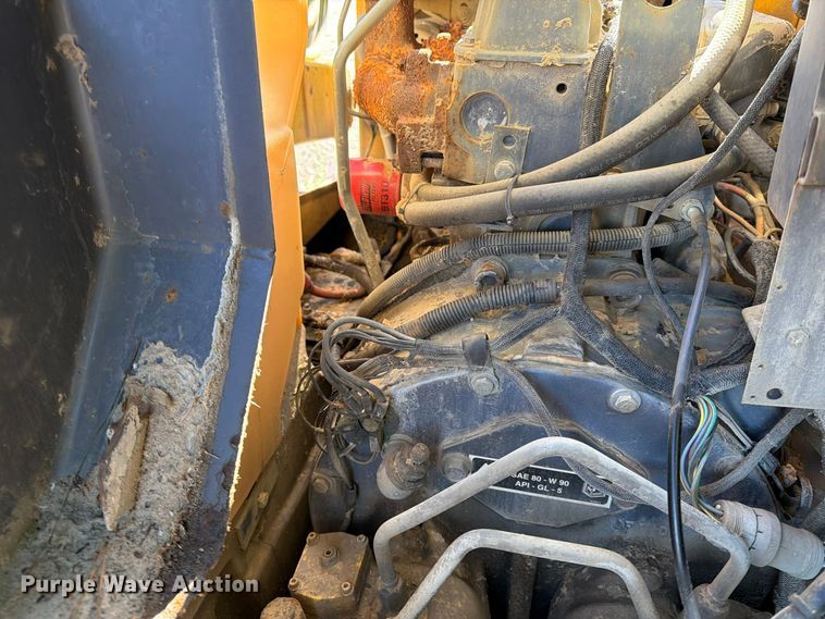 image for item YA5139 2000 New Holland LS180 skid steer loader