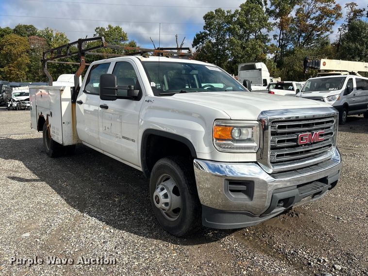 image for item YA5140 2016 GMC Sierra 3500HD Crew Cab utility bed pickup truck