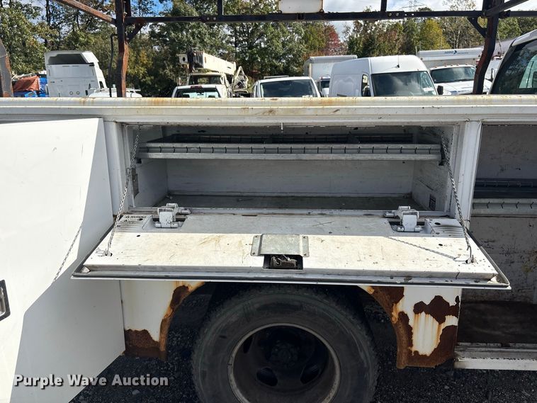 image for item YA5140 2016 GMC Sierra 3500HD Crew Cab utility bed pickup truck